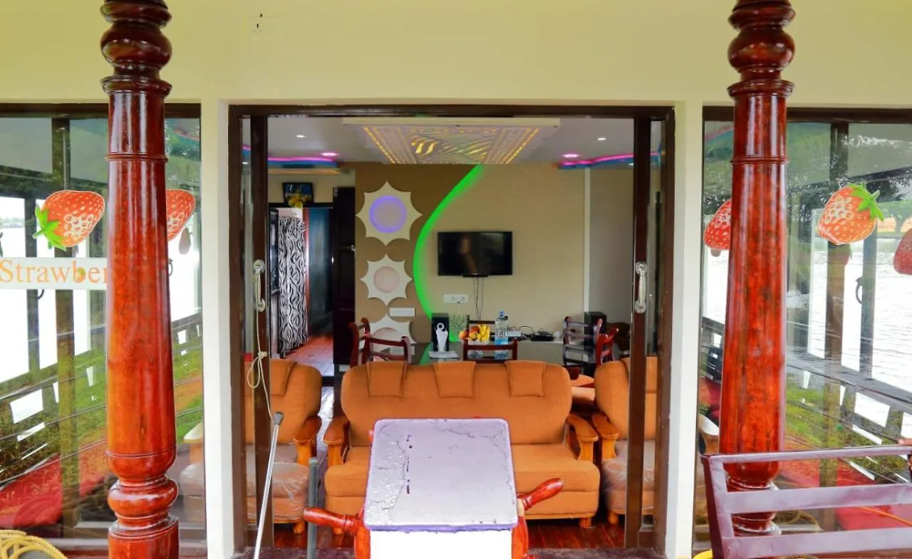 Lakenest Day Cruise Alappuzha Úszó hotel